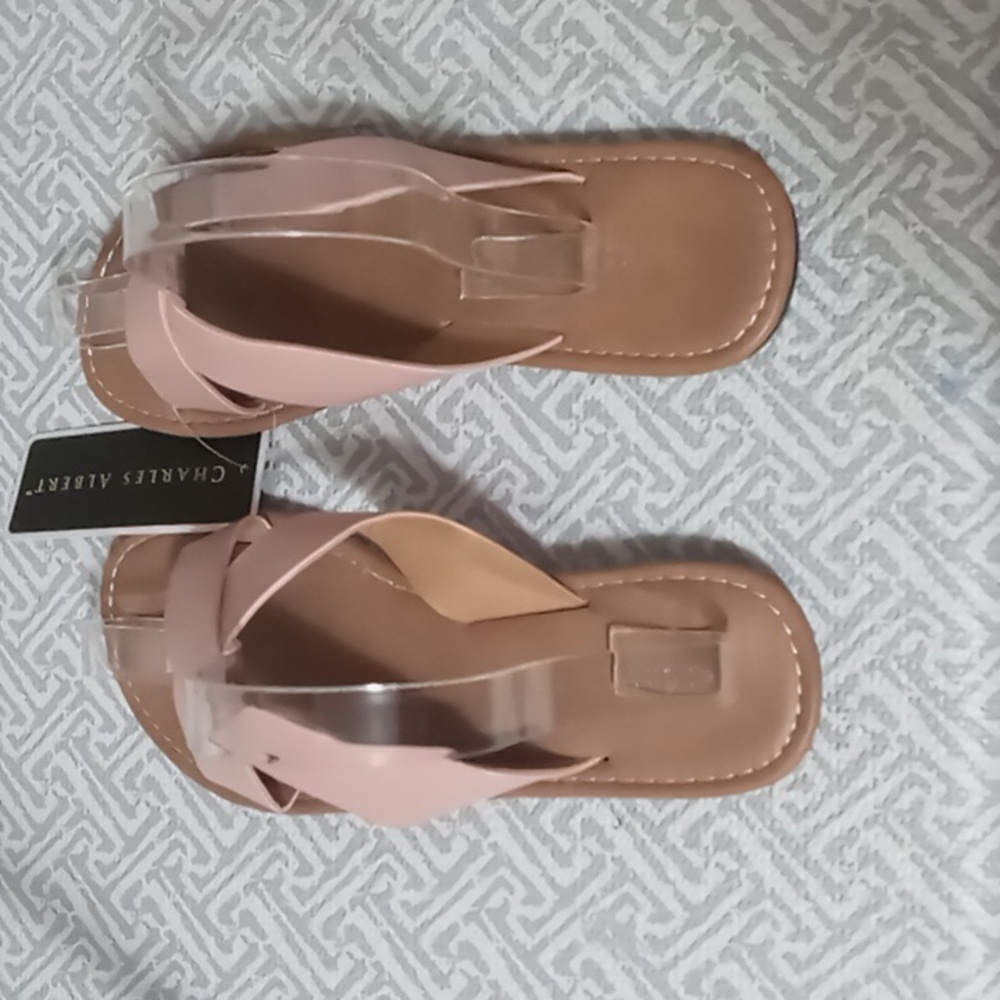 NWT Charles Albert sandals size small 5/6 pink Criss cross straps